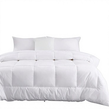 A high-density, warm, full-length fleece cotton quilt