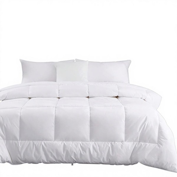 A high-density, warm, full-length fleece cotton quilt