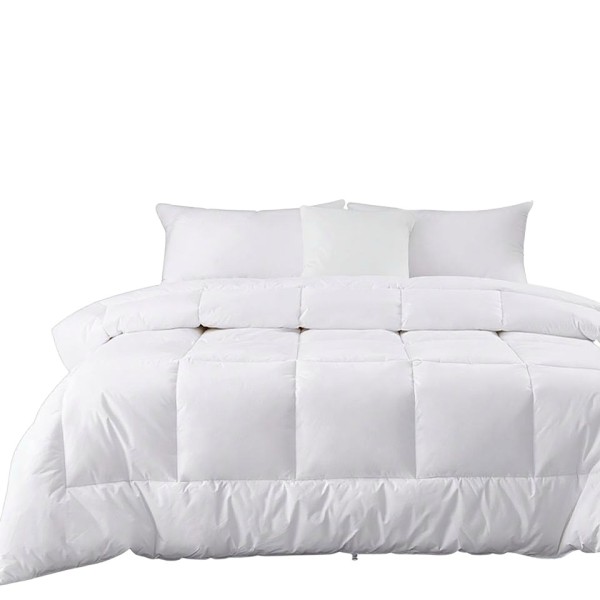 A high-density, warm, full-length fleece cotton quilt