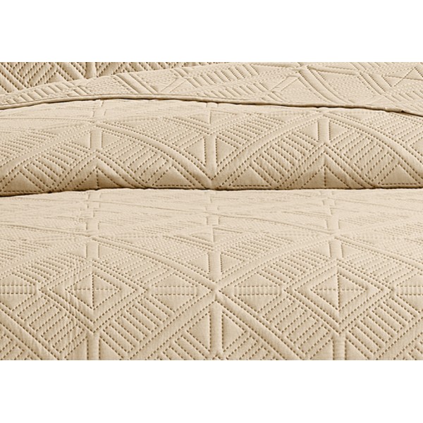 Polyester fiber bedding sets