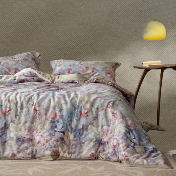 A skin-friendly bamboo-cotton quilted bedding set