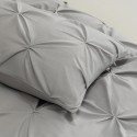 A soft, skin-friendly and warm down quilt bedding set