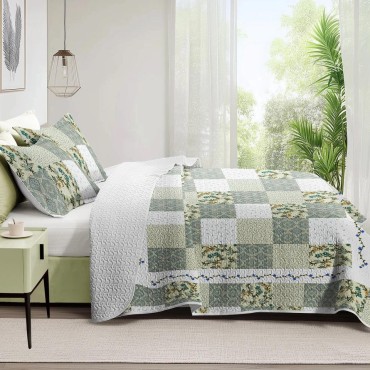 A pure cotton embroidered quilted patchwork bedding set