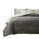 A set of warm, all-cotton quilt covers