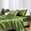 A thick-padded deep-pocketed bedsheet set