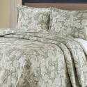 A soft polyester bedding set for home use