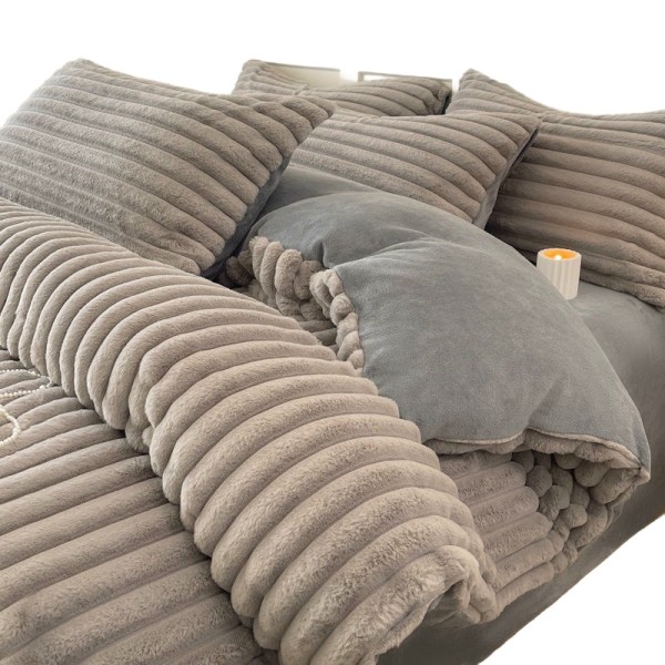 A set of fine-textured fleece bedding products