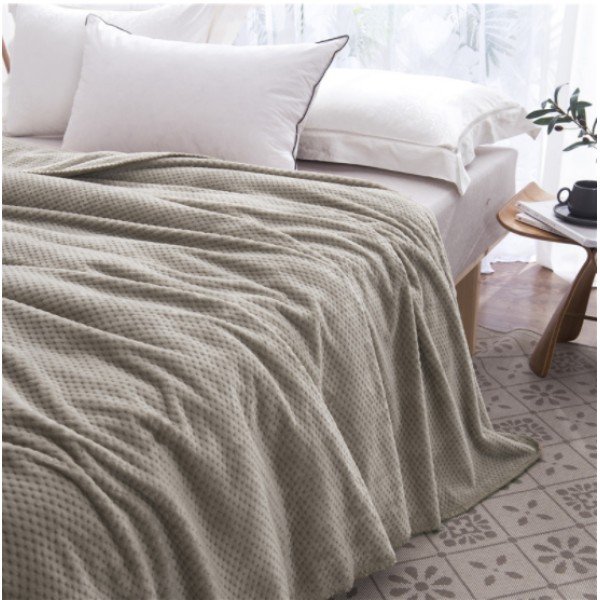 Super-soft thickened warm flannel blanket cover